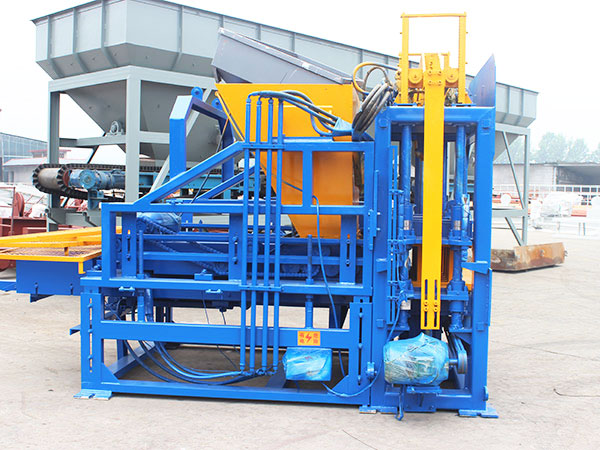 hollow block machine